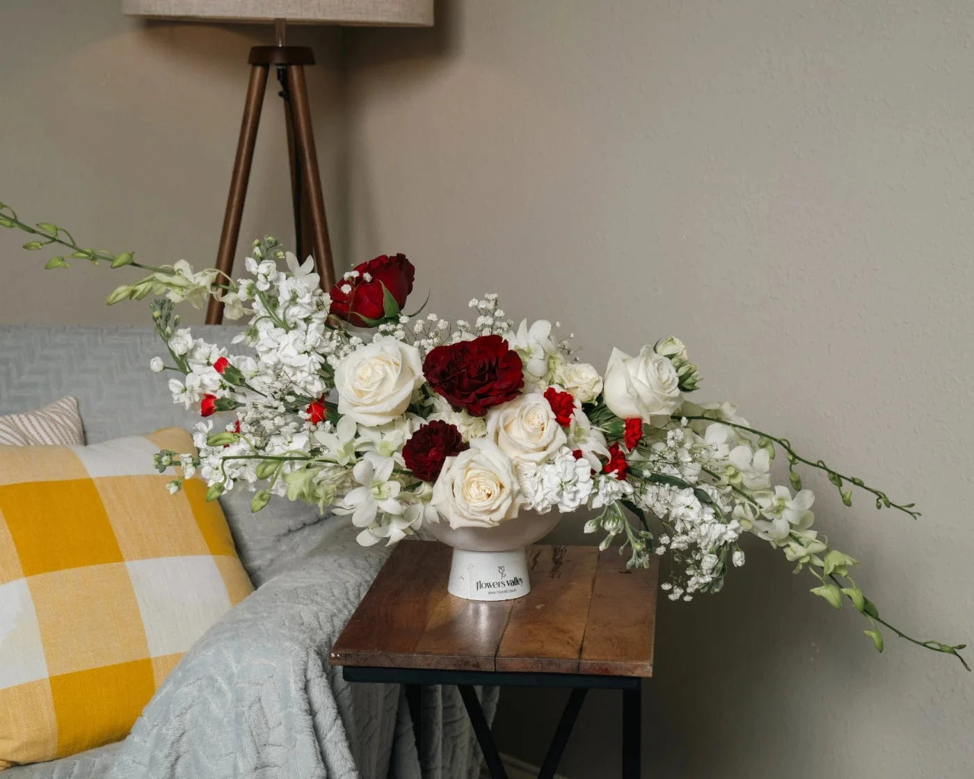 Elegant bouquet with white roses and red flowers in a modern Livermore home – Flowers Valley delivery