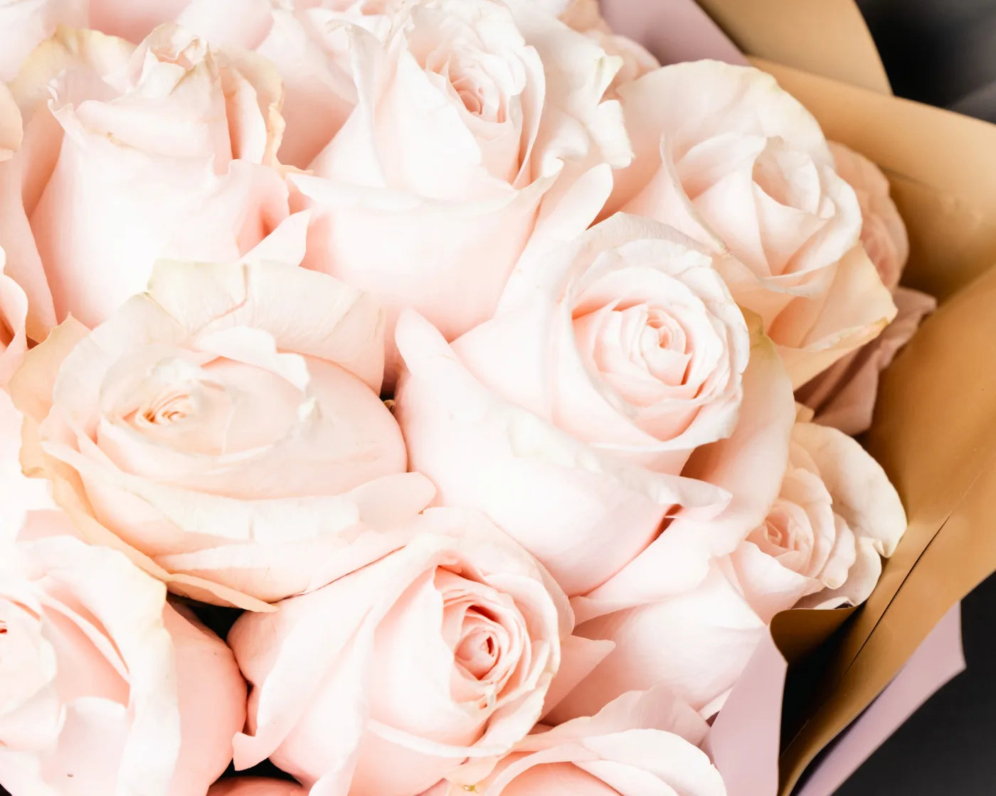 Elegant bouquet of blush pink roses in Ross – Flowers Valley luxury flower delivery